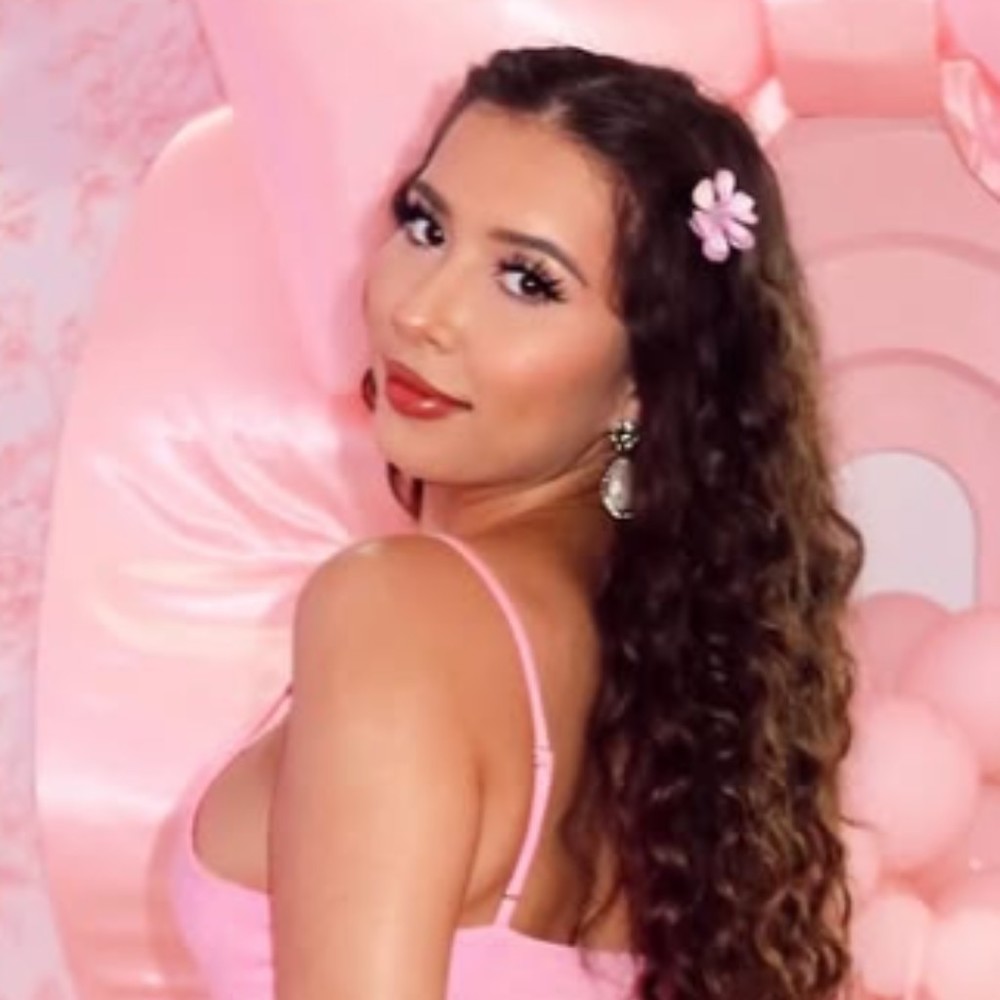 Meet your Posher, Gabi